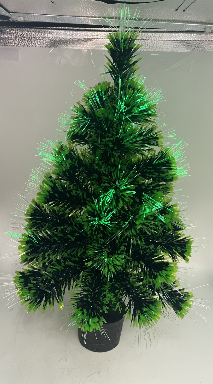 Fiber Optic Christmas Tree 22” Continuous Color Blinking Lights Battery Operated