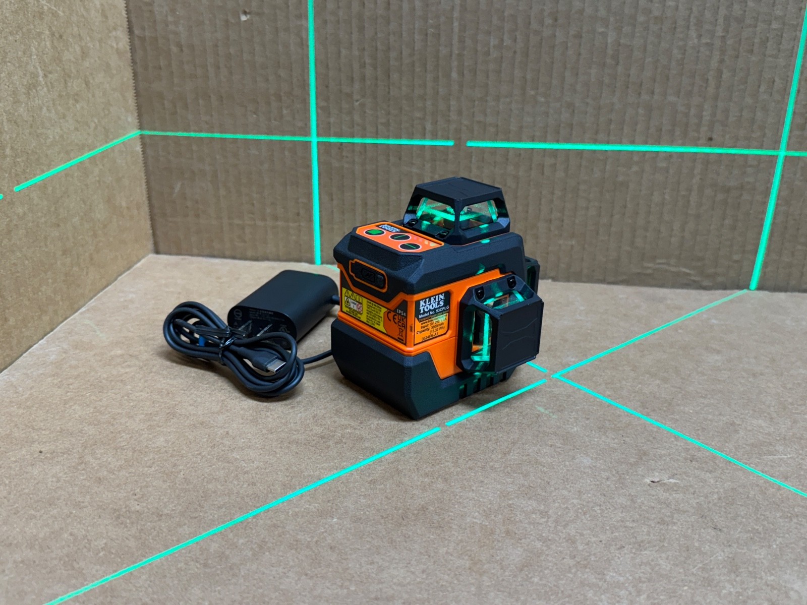 KLEIN TOOLS [93CPLG] COMPACT SELF-LEVELING PLANAR LASER LEVEL – [NO BRACKET]