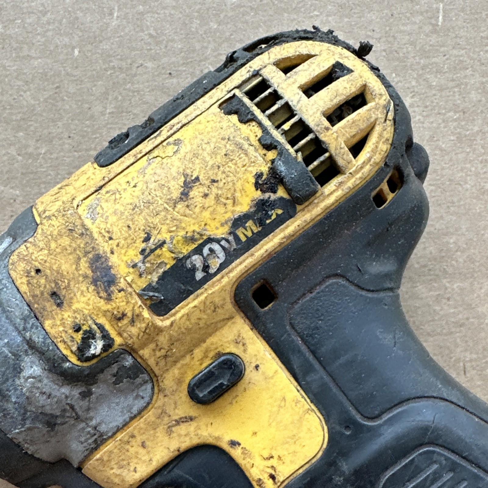 DeWalt DCF885 20V MAX 1/4-inch Cordless Impact Driver HEAVY USE