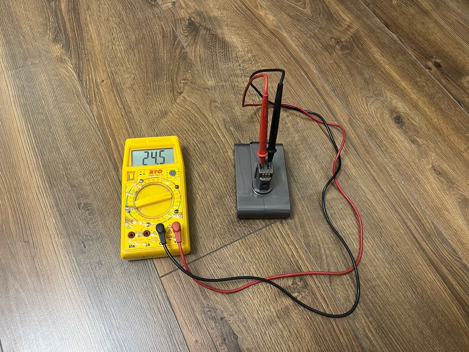 Battery for Dyson DC 31 vacuum cleaner, 22.2V 1300 mAh 30 Wh