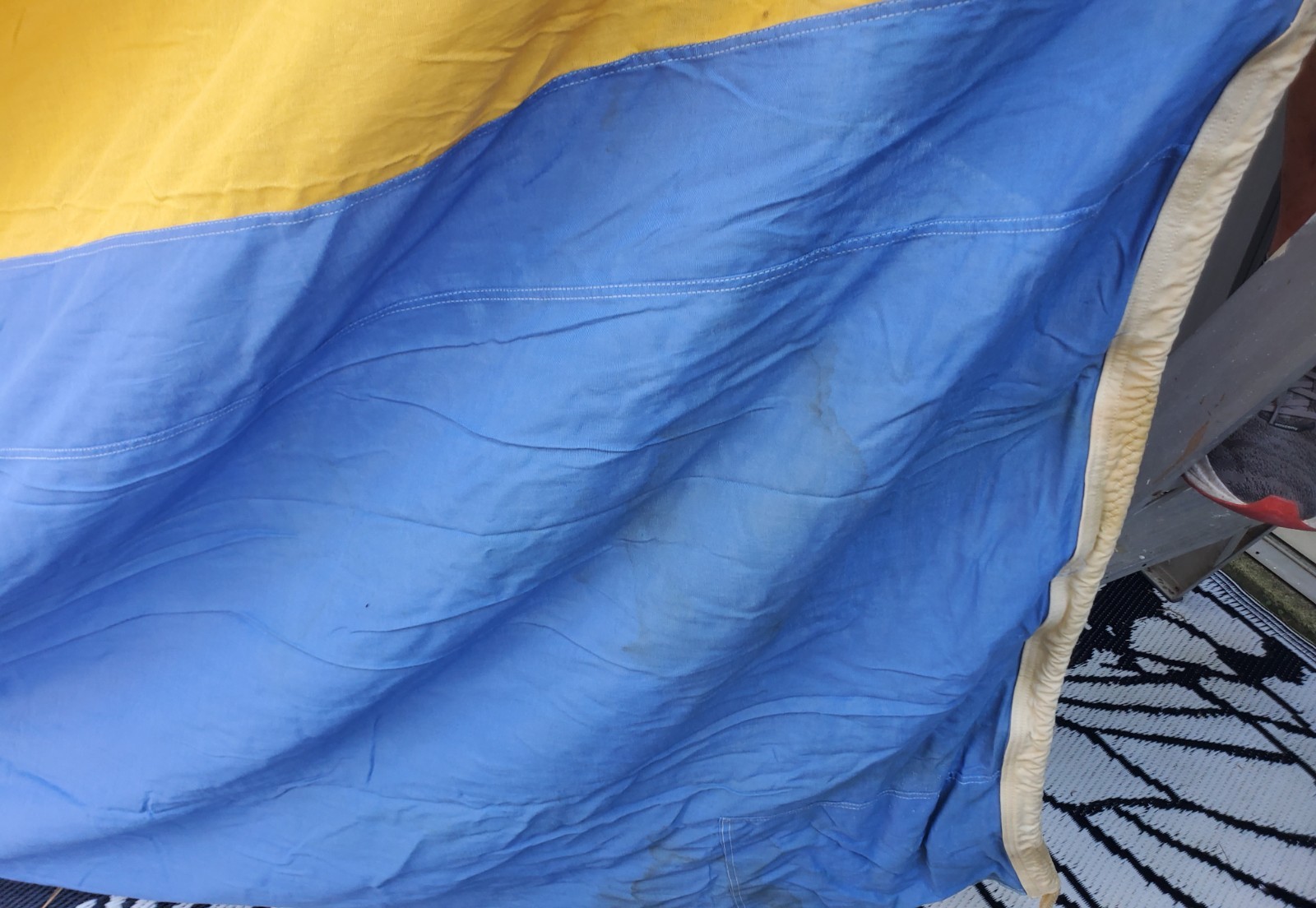 Sweden Swallow-tail Navy Flag 9′ x 16′ (108″ x 192″) (274cm x 488cm)
