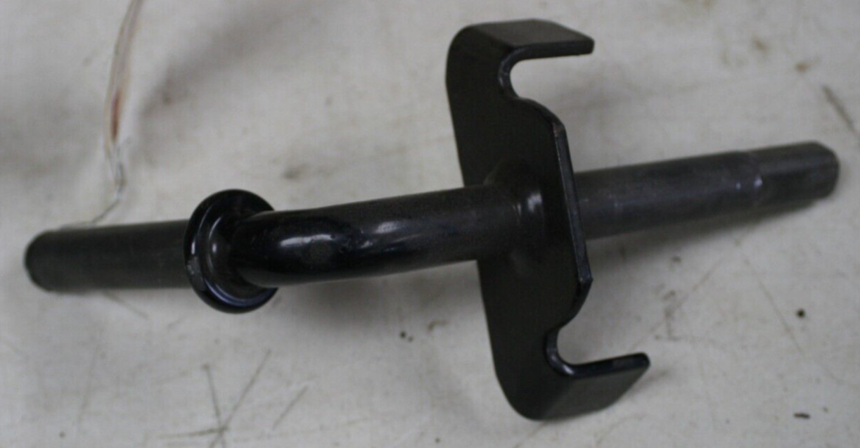 NEW MTD RH STERRING AXLE 638-04022 – BIN 1