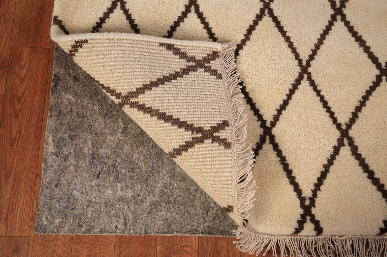 Modern Handmade Luxury Hand-Knotted Moroccan Wool Rugs for Any Room 4×6 ft
