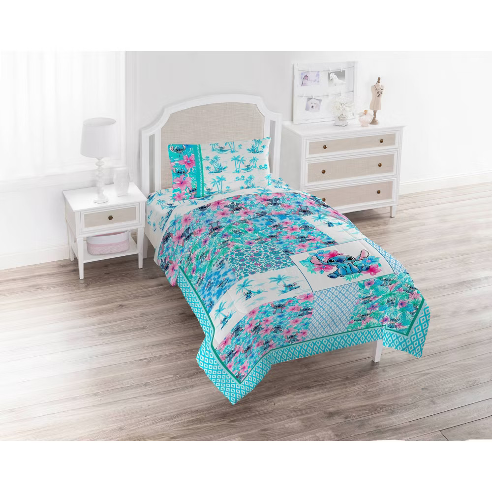 Lilo & Stitch Twin Bungalow Kids’ Comforter