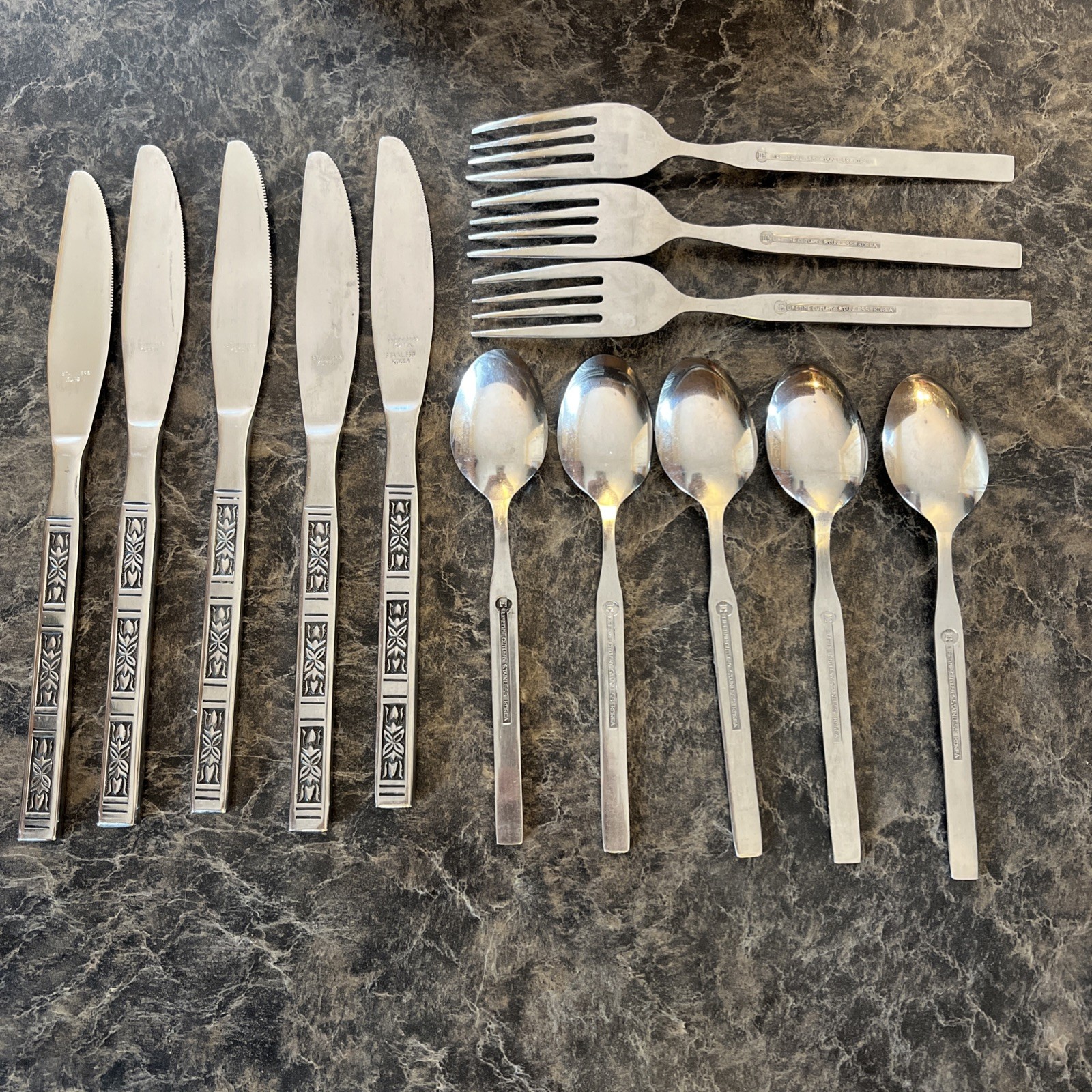 13 LIFETIME Cutlery LCU11 Stainless Dinner Forks Spoons Knives Flatware