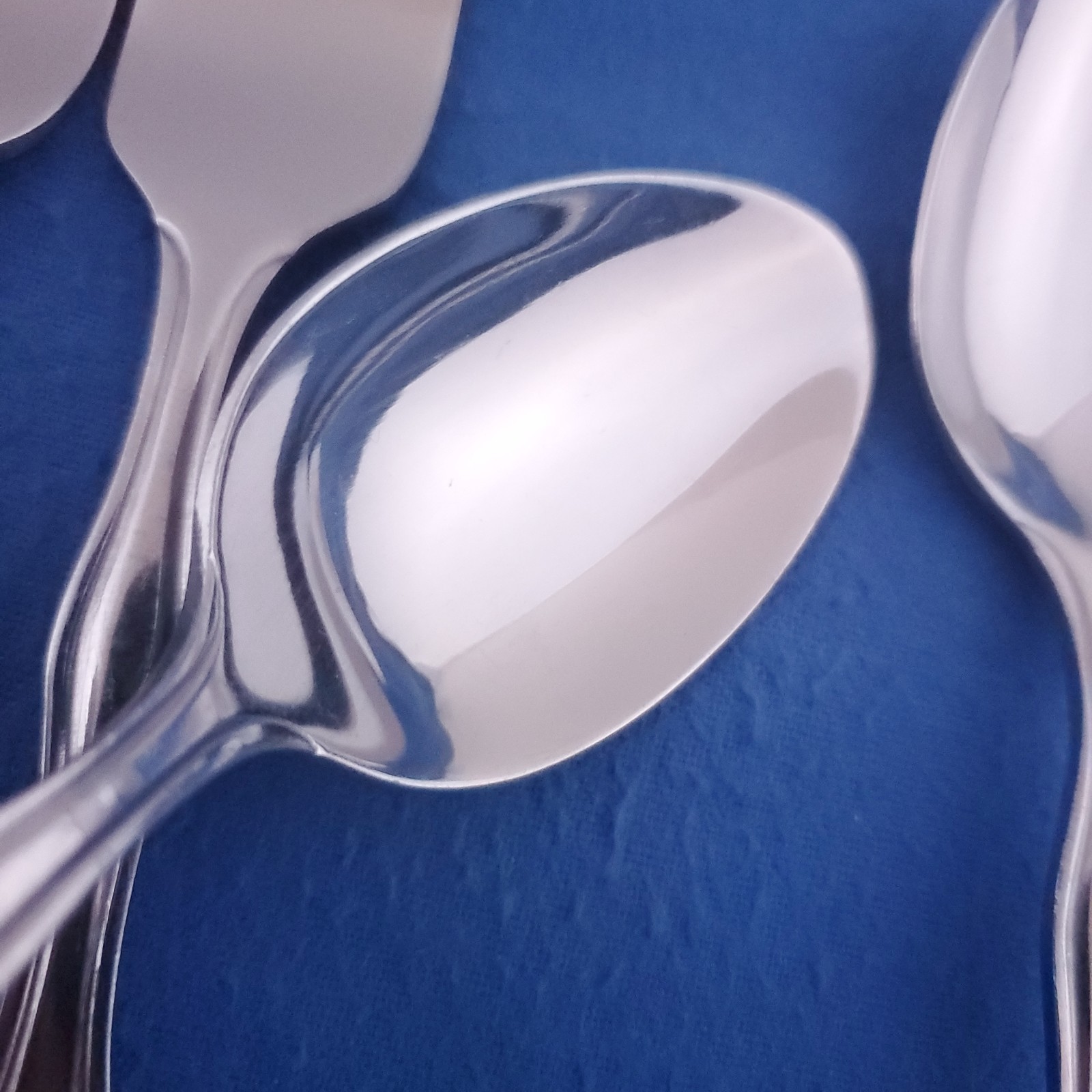 Hampton Unknown Pattern (4) Dinner Forks, (4) Salad Forks & (3) Soup Spoons