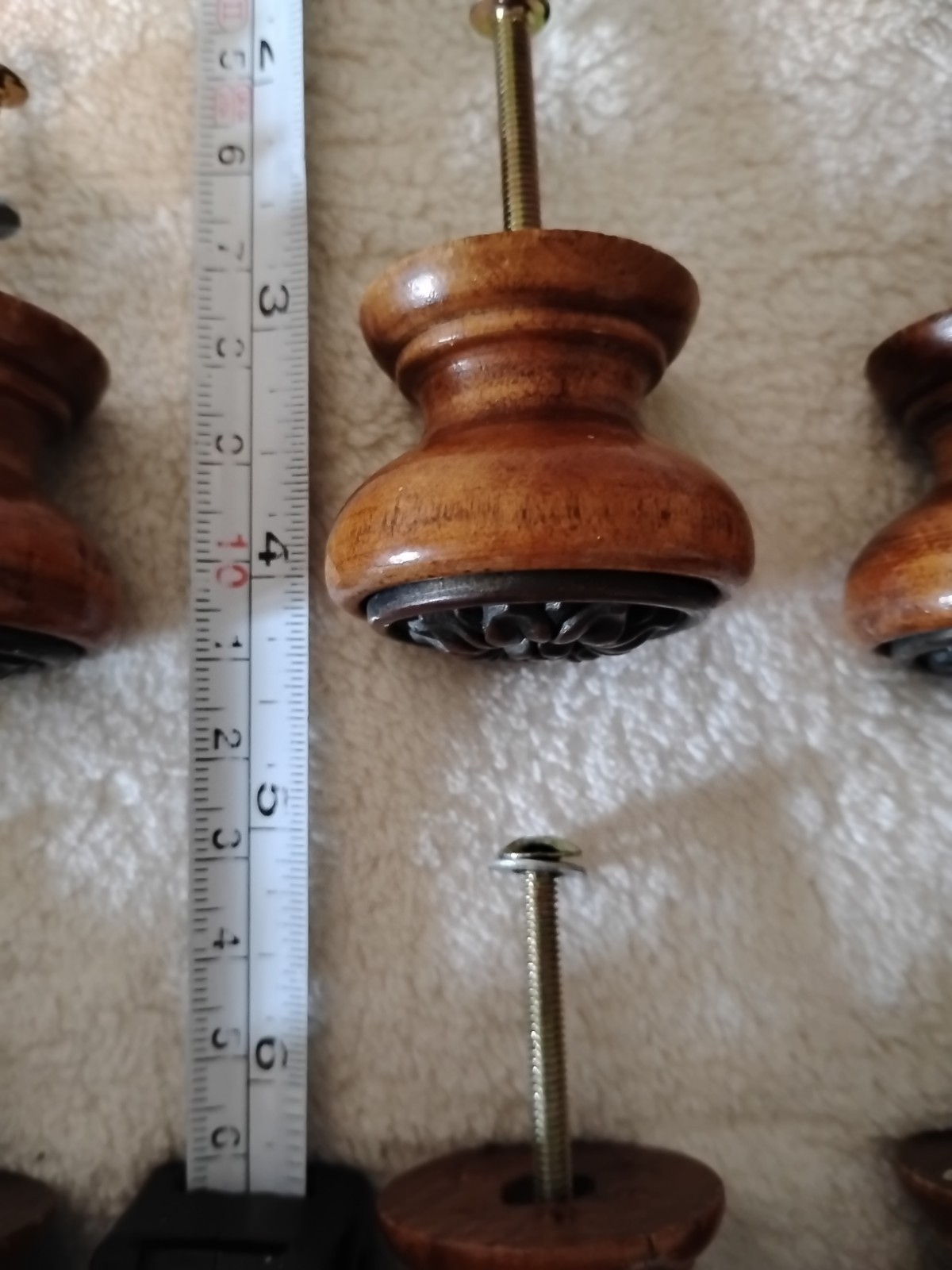 11 Pcs Cabinet Drawer Wood Knobs With Embossed Metal Floral Inserts