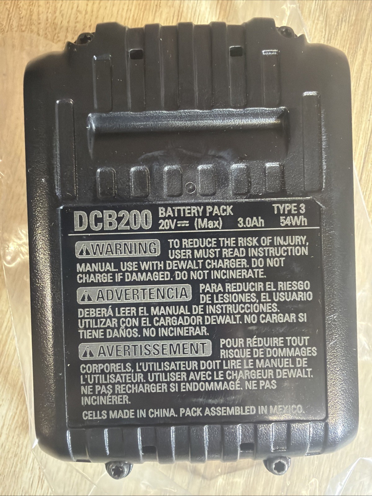 DeWALT DCB200 20V Max Lithium Ion 3.0Ah Battery