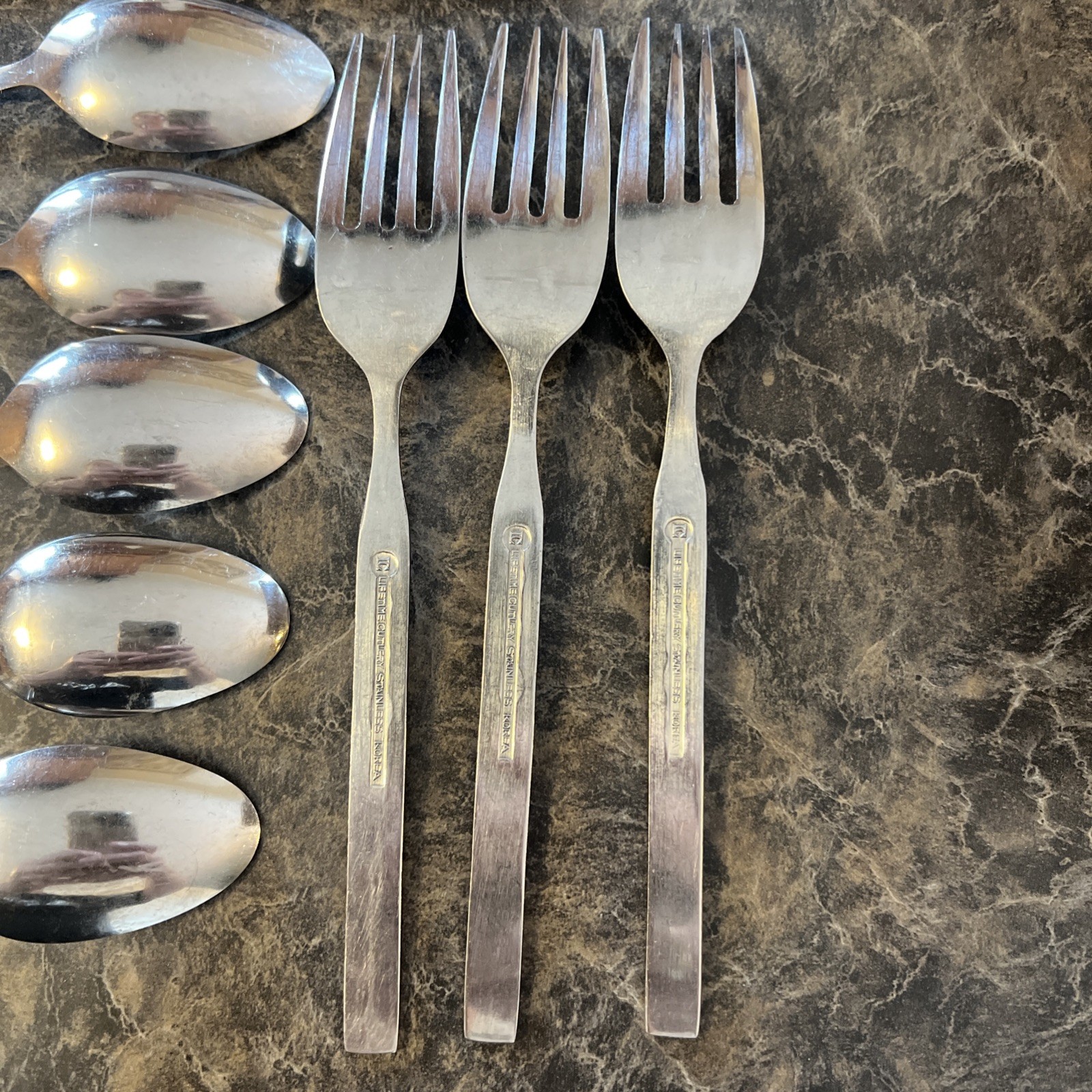 13 LIFETIME Cutlery LCU11 Stainless Dinner Forks Spoons Knives Flatware