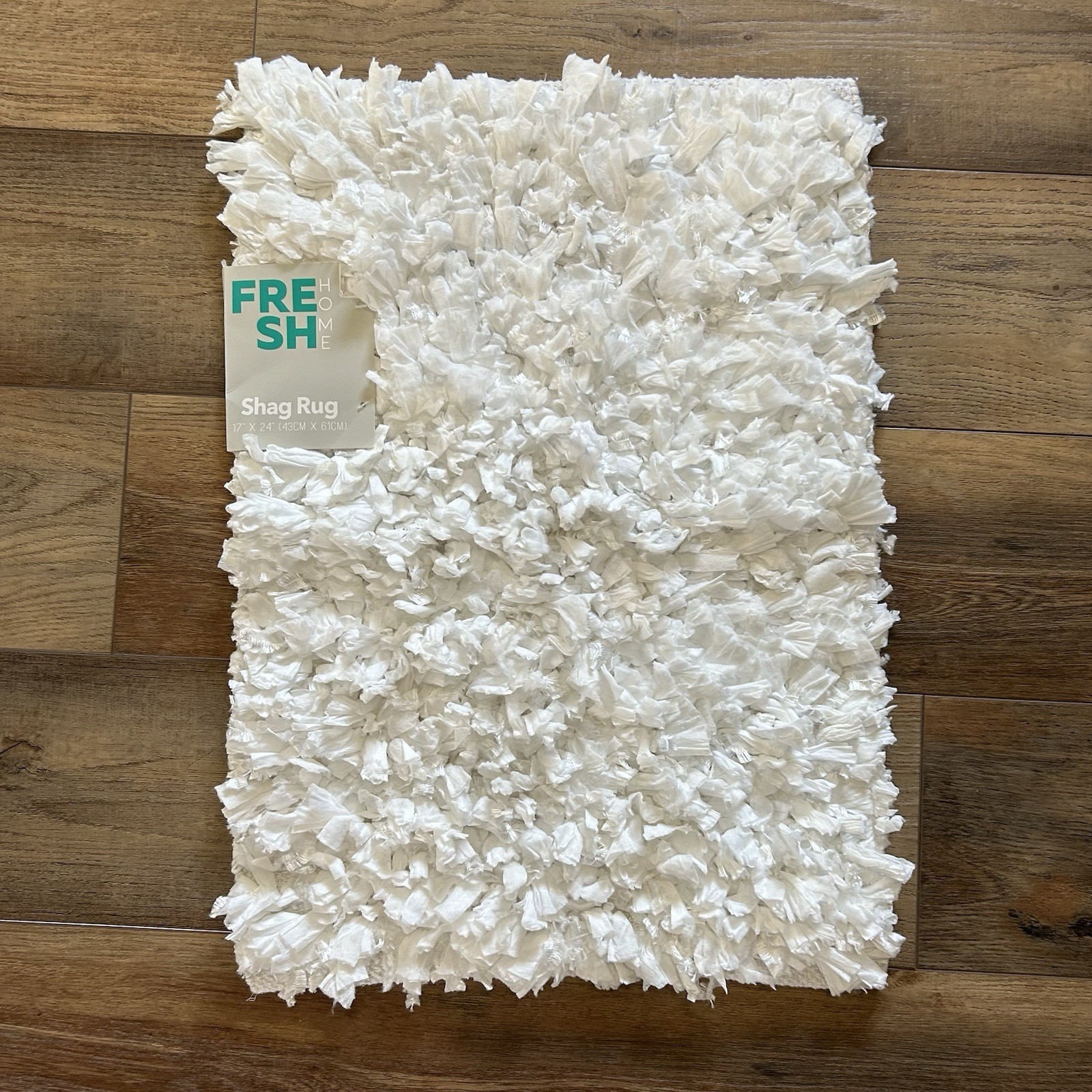 White Shag Rug 17”x24” New Shaggy Cotton Chindi Mat Soft Textured Bath Any Room