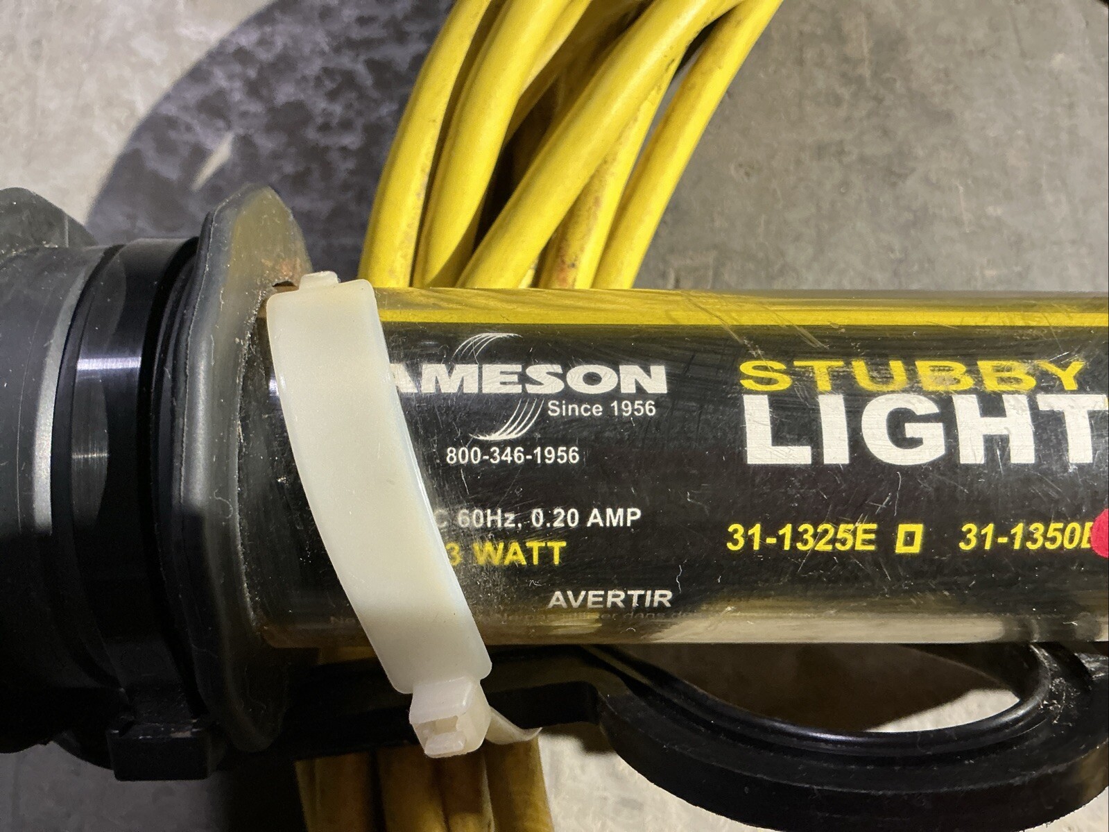 Jameson Corp. Sylvania Stubby Light 31-1350E 13 Watt 25ft Cable