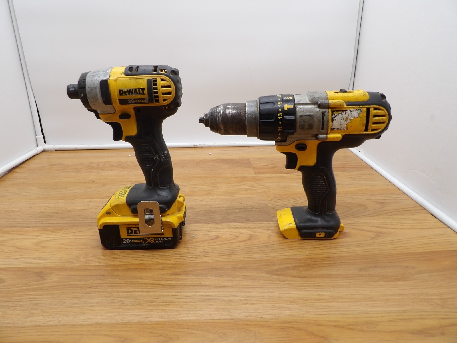 DeWalt Impact Driver DCF885 20V MAX 1/4″ Cordless & Dewalt 1/2″ Drill-READ!!!!