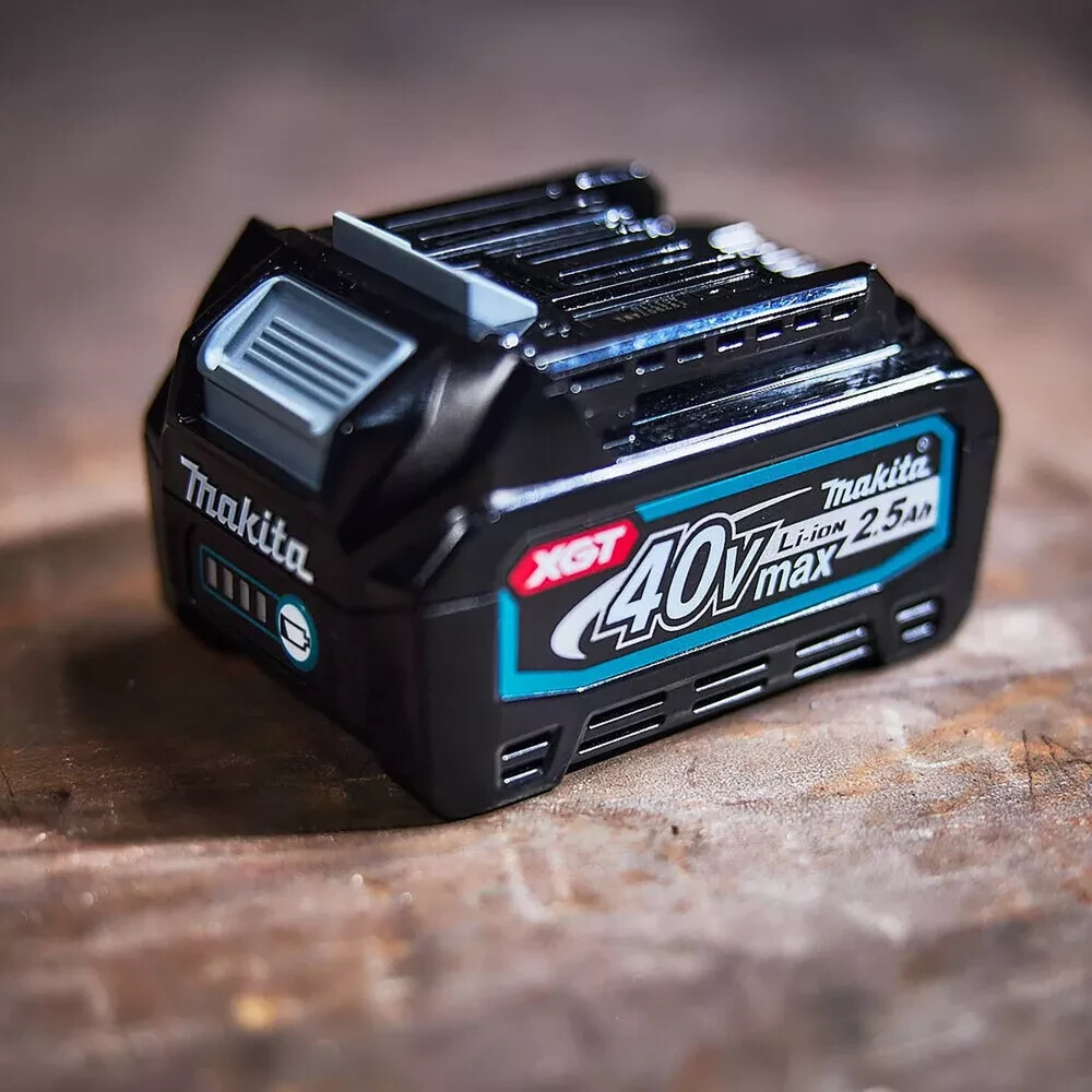 Makita BL4025 40V Max XGT 2.5 Ah Li-Ion Battery New