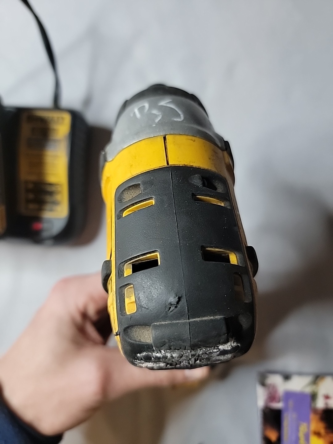 Dewalt DCF885 20V Cordless 1/4″ Impact Driver 20 Volt With Battery And Charger