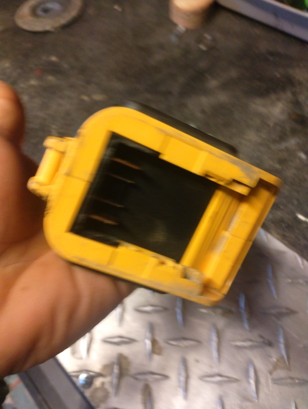 DEWALT DCF885 Impact Driver Tool Only Working But Cracked Handle
