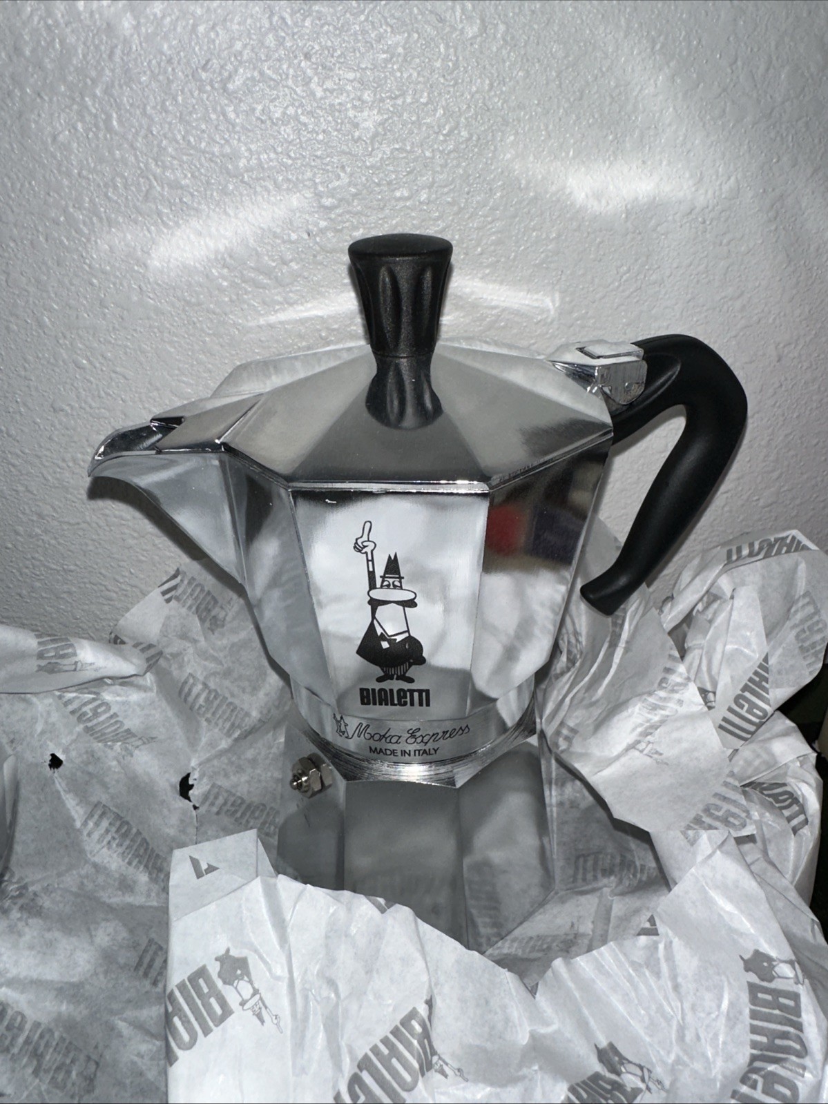 Bialetti Moka Express 6-Cup Stovetop Coffee Espresso Maker 275-06 -Made In Italy