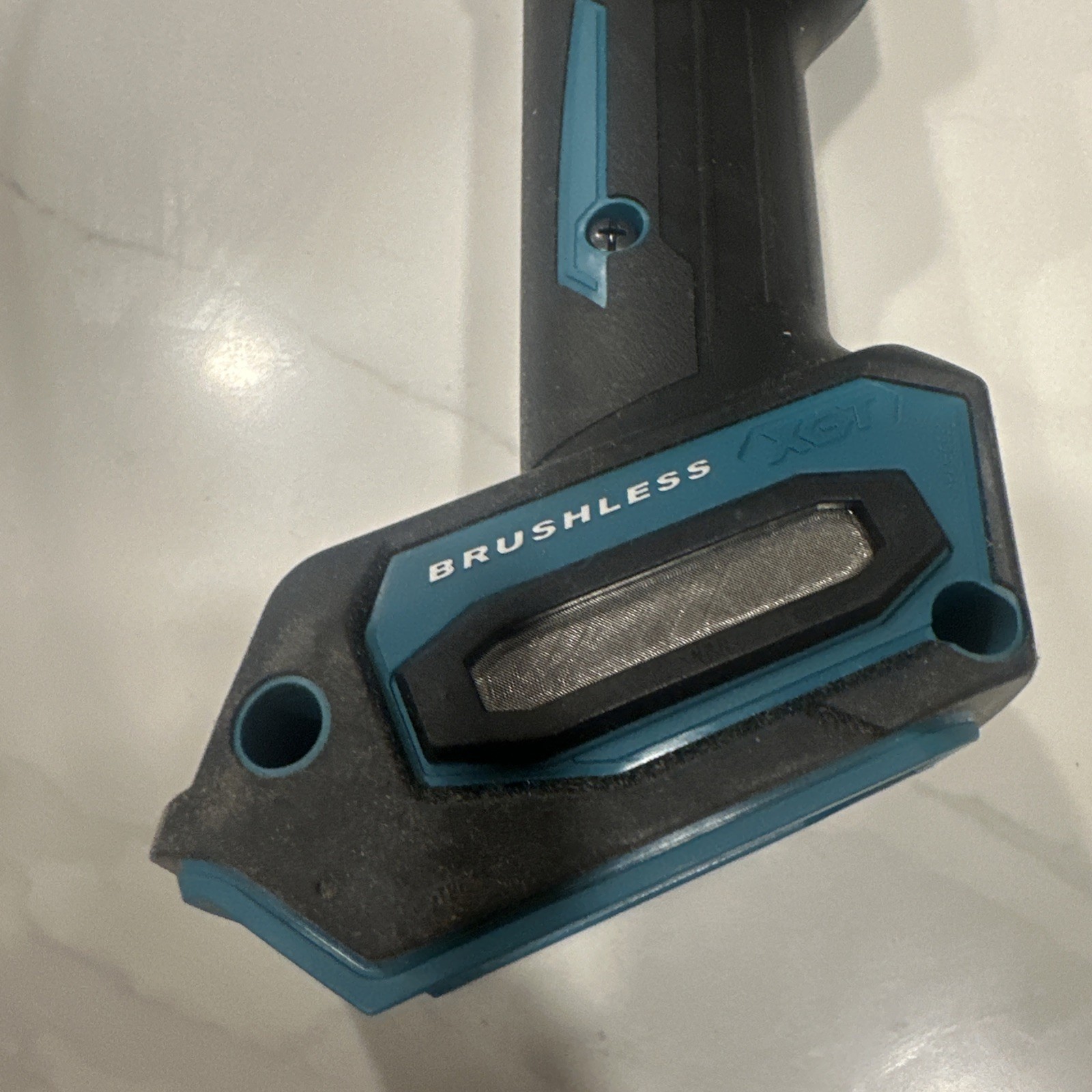 MAKITA GAG01Z XGT 40 MAX 4-1/2/”5″ Cordless Angle Grinder Tool Only NEW IN BOX