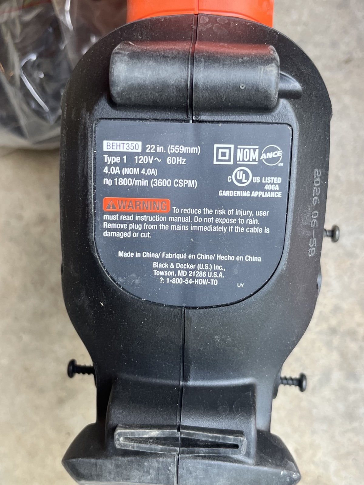 Black & Decker BEHT350 20″ Electric Hedge Trimmer 4-Amp Corded – OPEN BOX