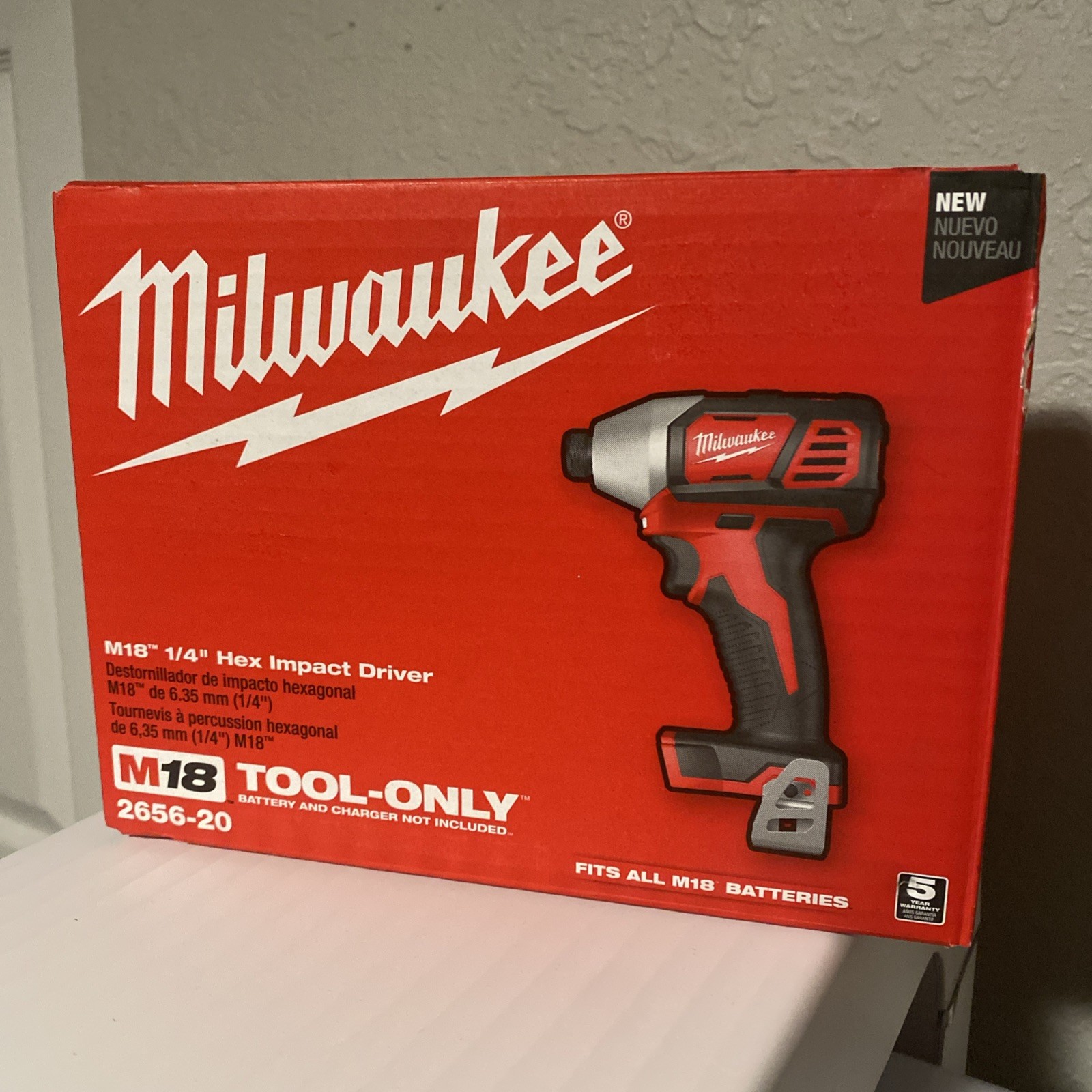 Milwaukee 2656-20 1/4″ M18 Cordless Battery Hex Impact Driver 18 Volt 18V /…