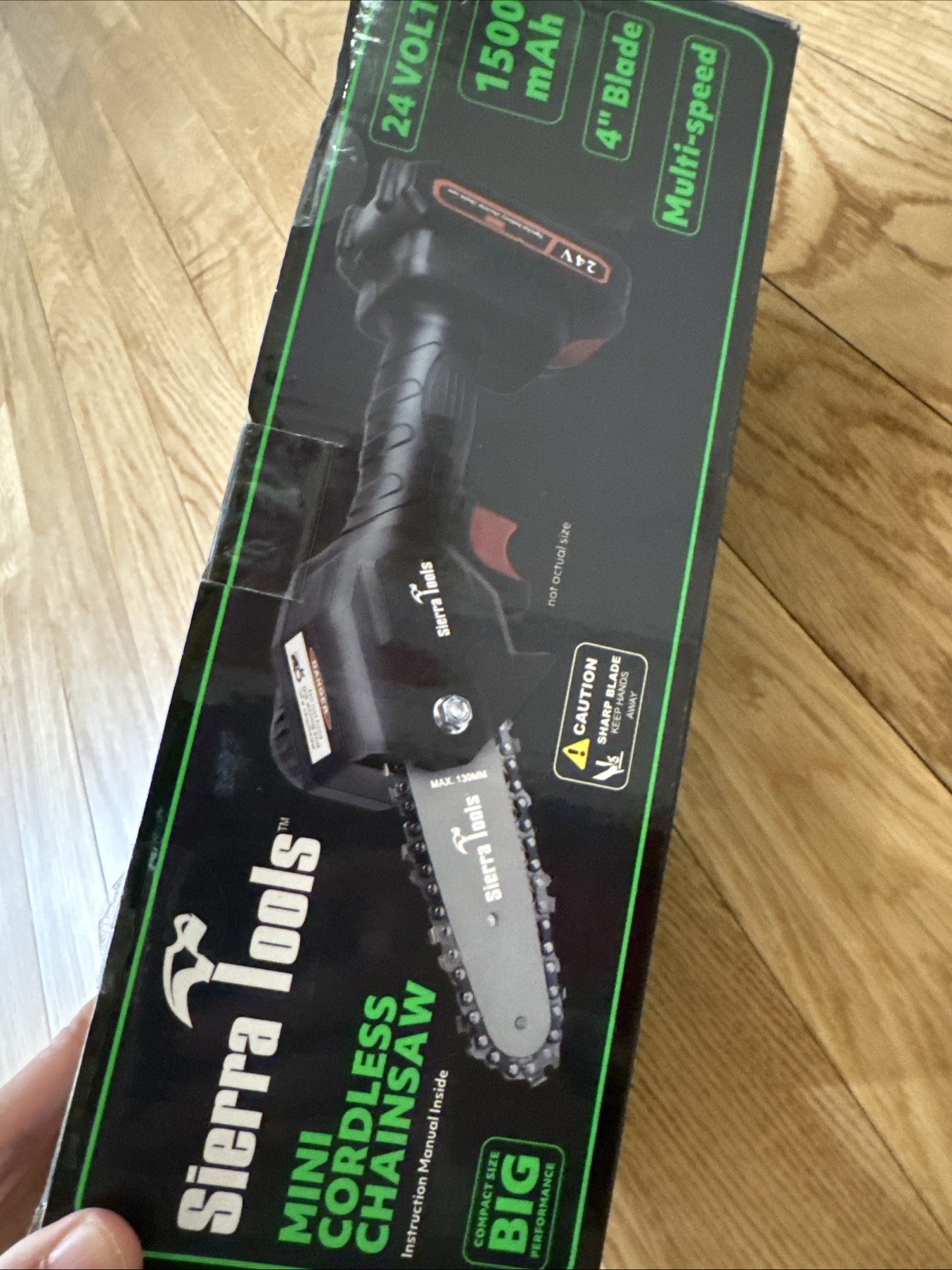 Sierra Tools 4” Blade Mini Chainsaw 24v w/ 1500mah Battery