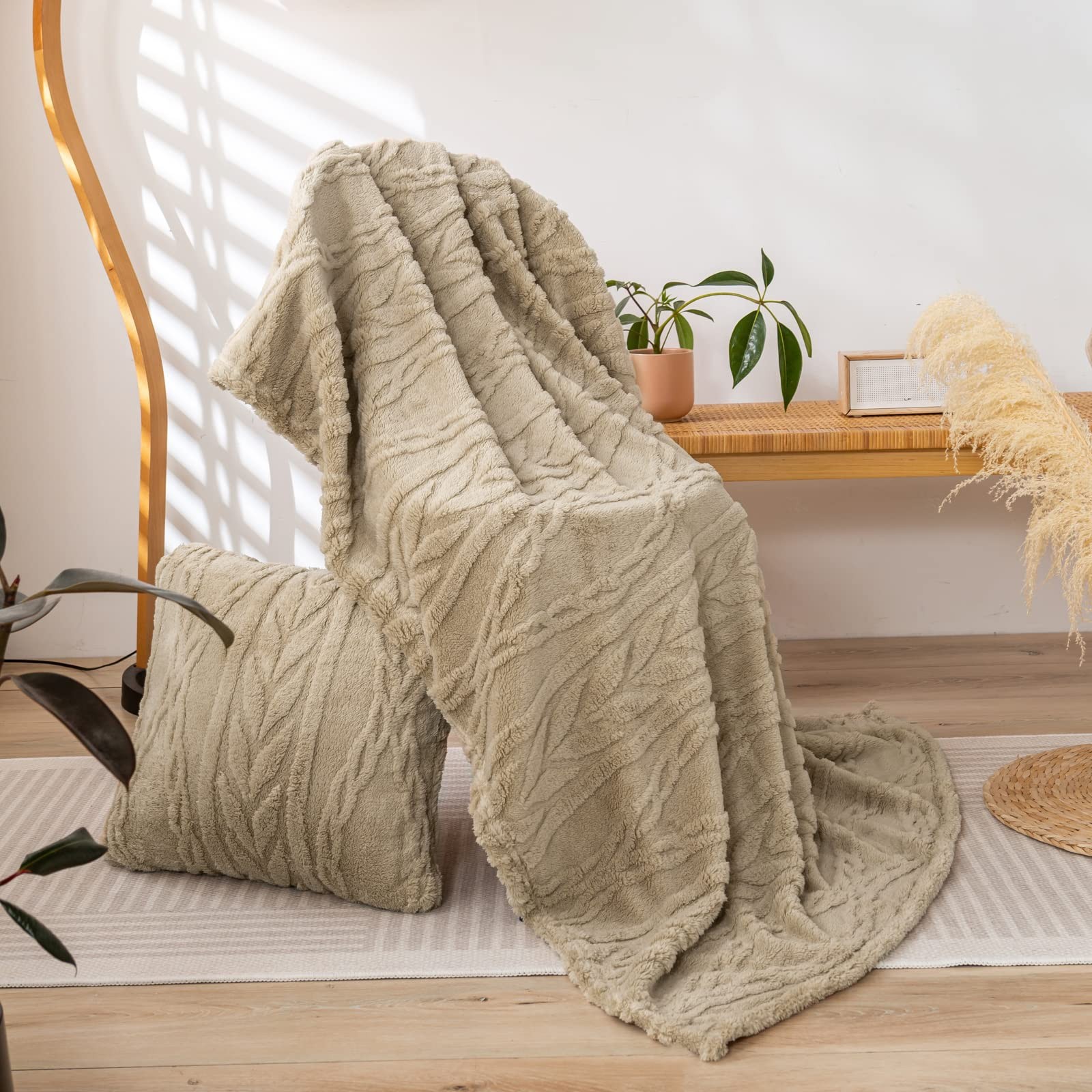 Sherpa Large Throw Blanket Single Layer,Light Weight(1.7lb),320GMS-3D Stylish…
