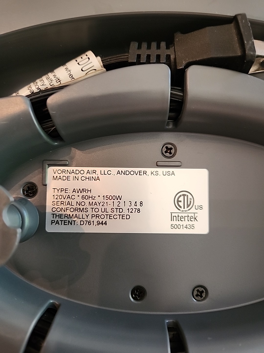 Vornado AWRH Automatic Whole Room Heater with Remote 1500W 80hz 120VAC