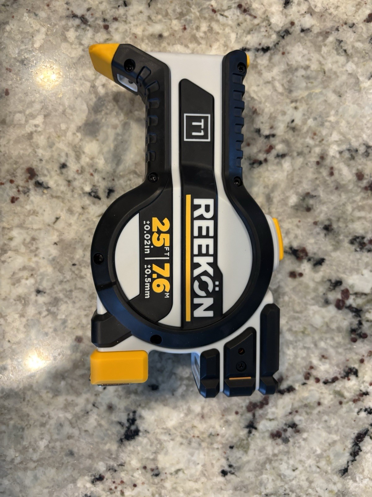 Reekon T1 25 ft Digital Measuring Tape Metric/Standard LCD Belt Clip