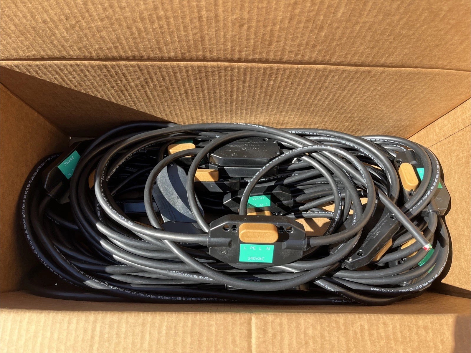 Enphase Engage Trunk Cable 240V M215/M250 Portrait Drops Cut-to-Length NEW!!