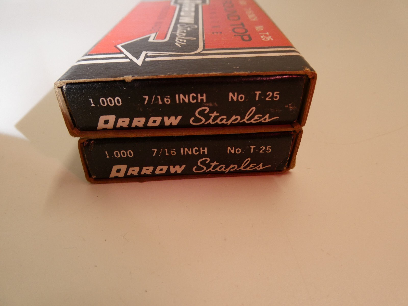 2 VTG NEW ARROW T25 STAPLES 7/16″ 14mm 2000 Staples Round Crown #259 Made in USA