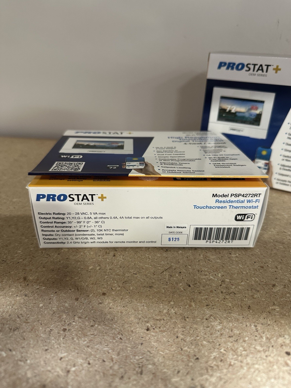 Thermostat Touchscreen PSP4272RT Residential Wi-Fi Programmable