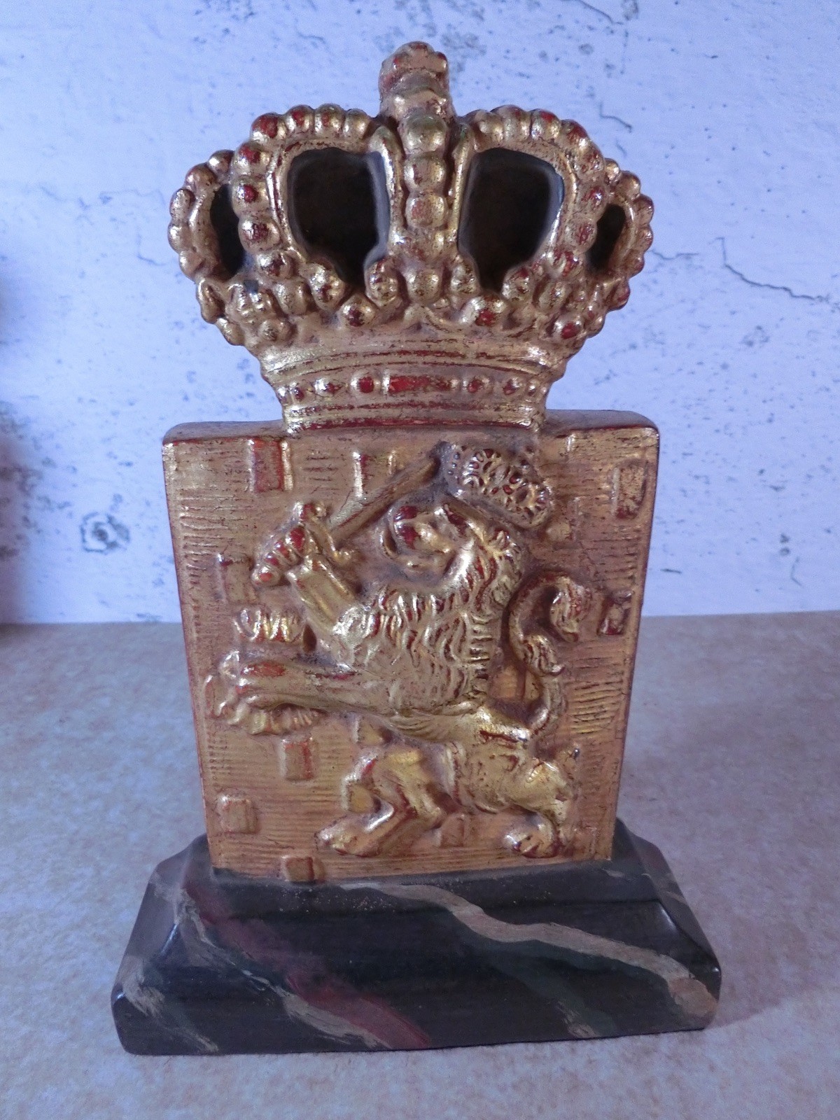 Gold Gilded Regal Lion & Crown Bookends w/Marbleized Base English British Style