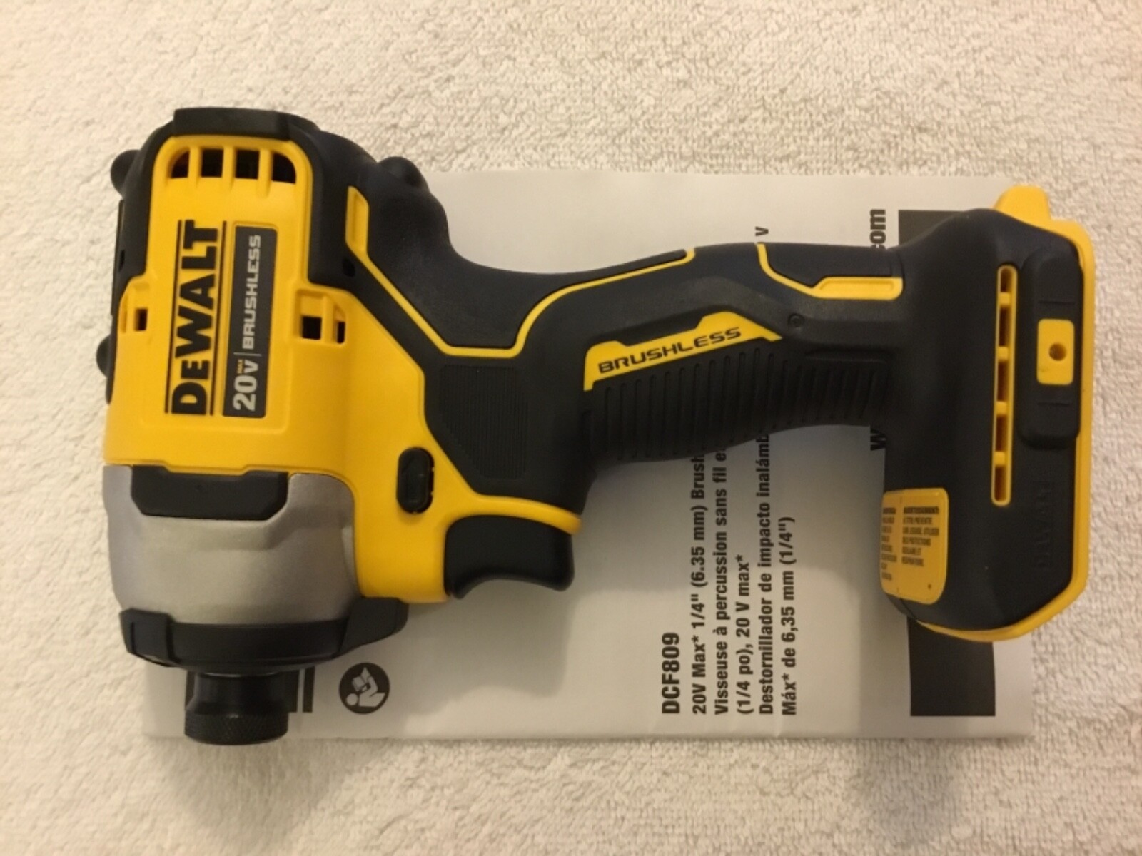 New Dewalt DCF809B 1/4″ 20V 20 Volt Max Atomic Compact Brushless Impact Driver