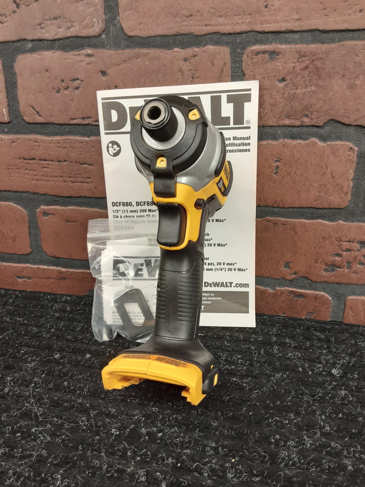 Dewalt DCF885 20V MAX 1/4″ Impact Driver-***NEW***