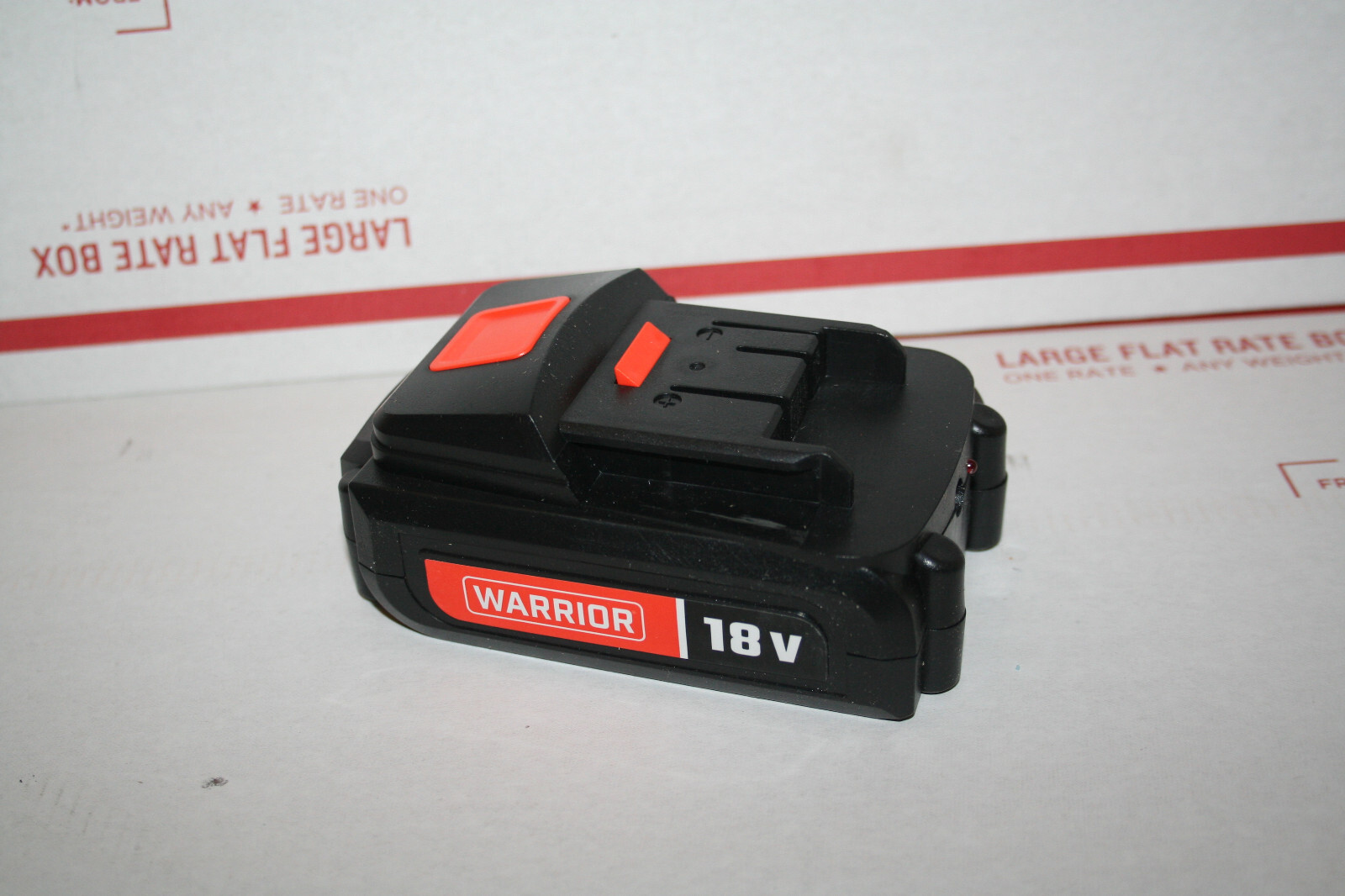 NEW Warrior 18V Lithium Battery Pack 1.3 Ah With LED Status Indicator BIG PLUG