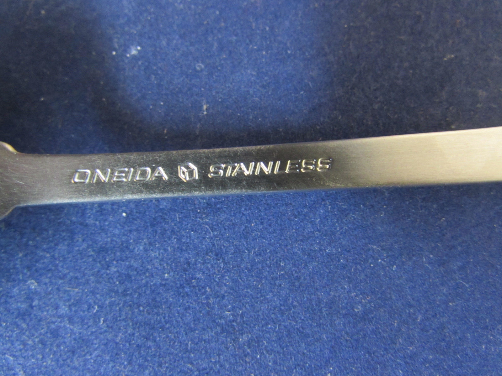 Oneida Stainless AMERICAN COLONIAL Flatware – Silverware * CUBE Your Choice