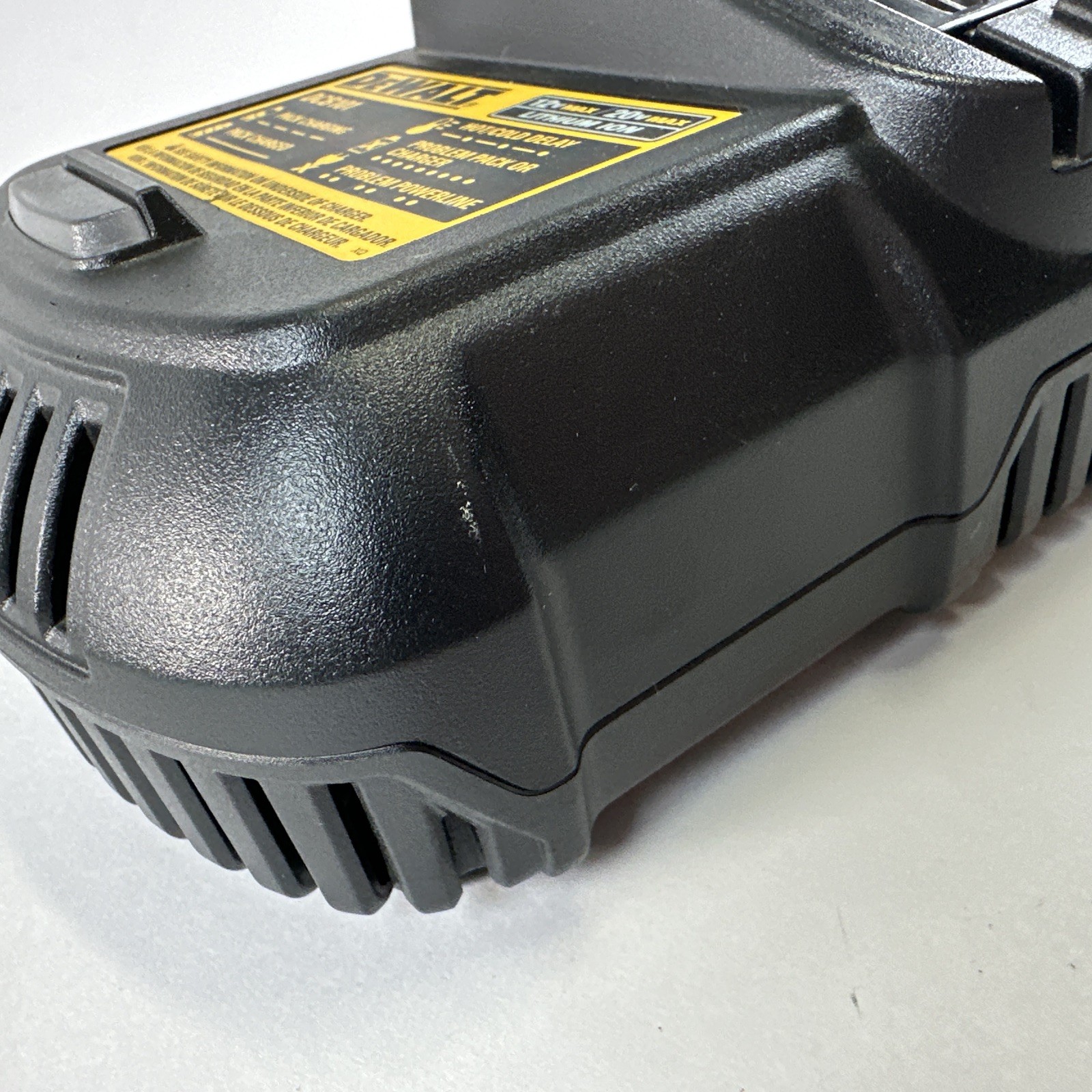 DEWALT DCB101 12V MAX 20V MAX Lithium-Ion Battery Charger Tested