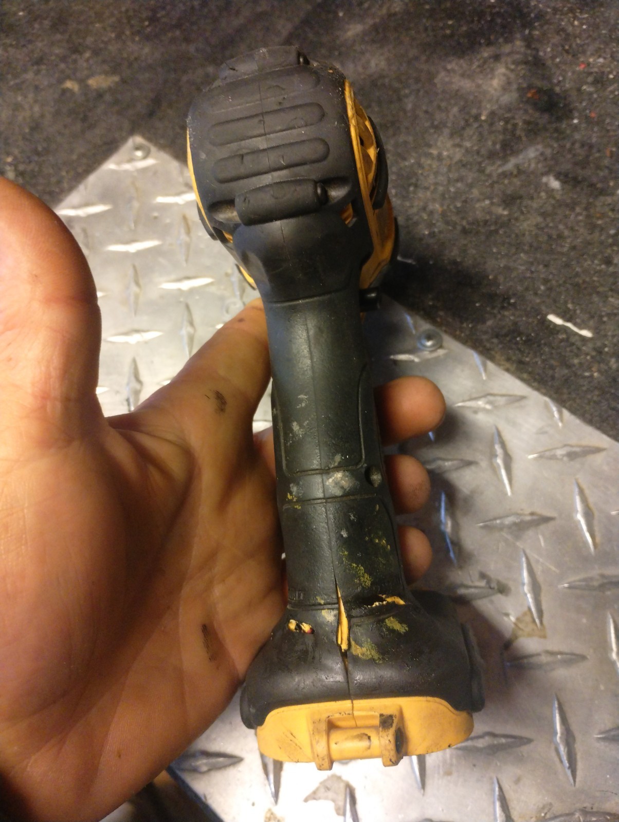 DEWALT DCF885 Impact Driver Tool Only Working But Cracked Handle