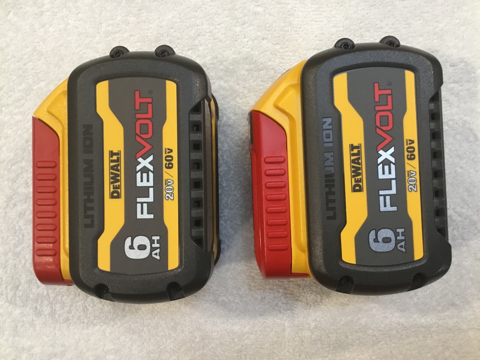 2 New Dewalt DCB606 Flexvolt 20V / 60V Max 6.0Ah Lithium Ion Batteries DCB606-2