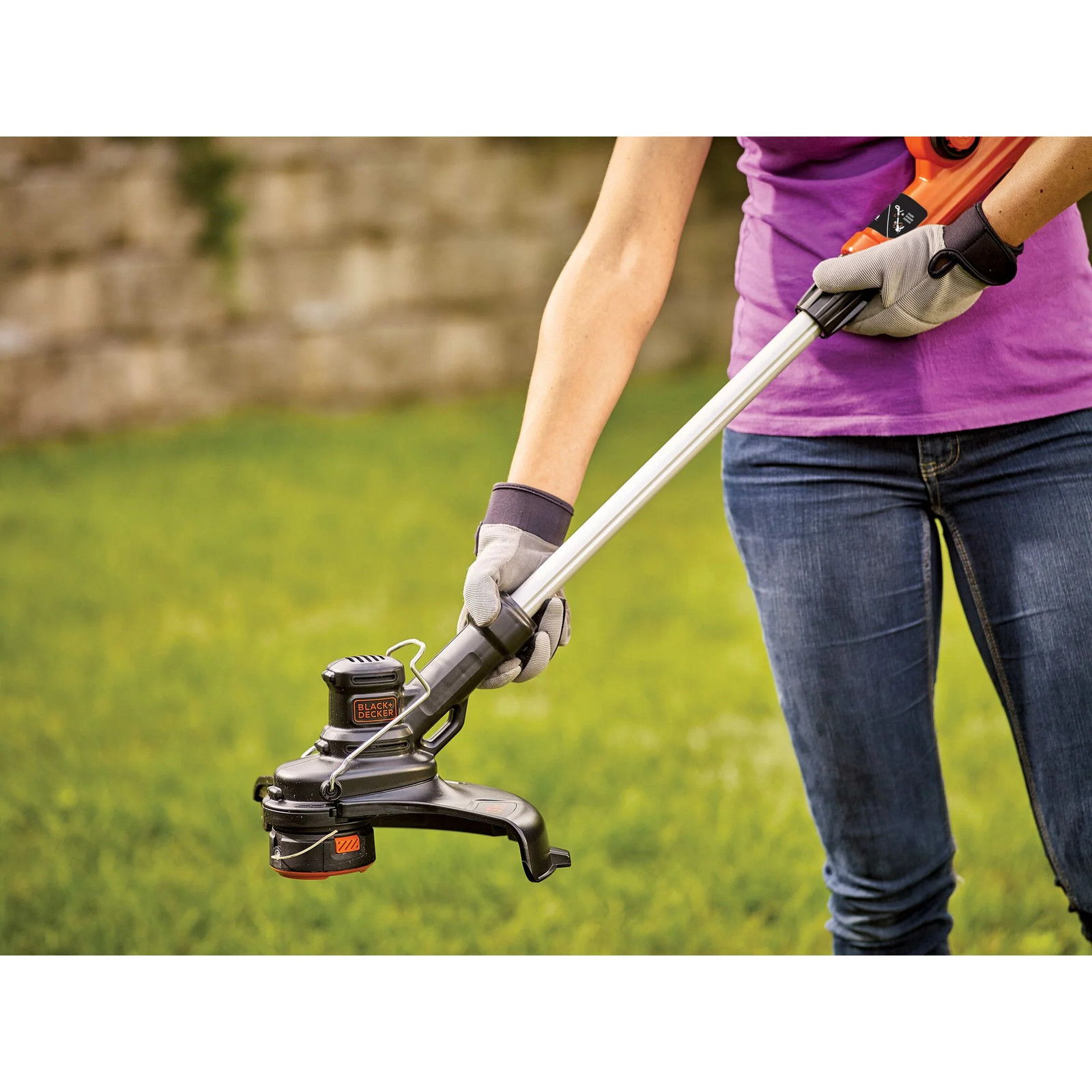 BLACK+DECKER 40V Max Lithium String Trimmer – LST140C
