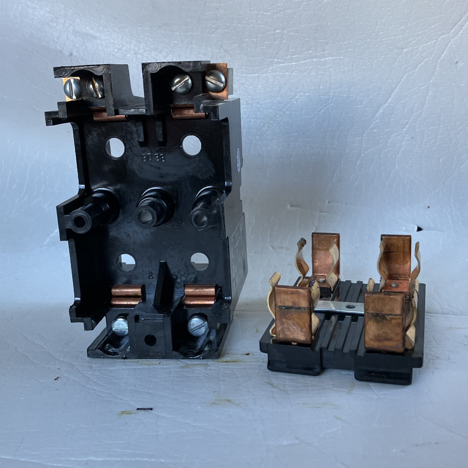 WADSWORTH “MAIN” 60A 250V Block and Fuse Holder Pullout Cat. No. 8038-57 New!!