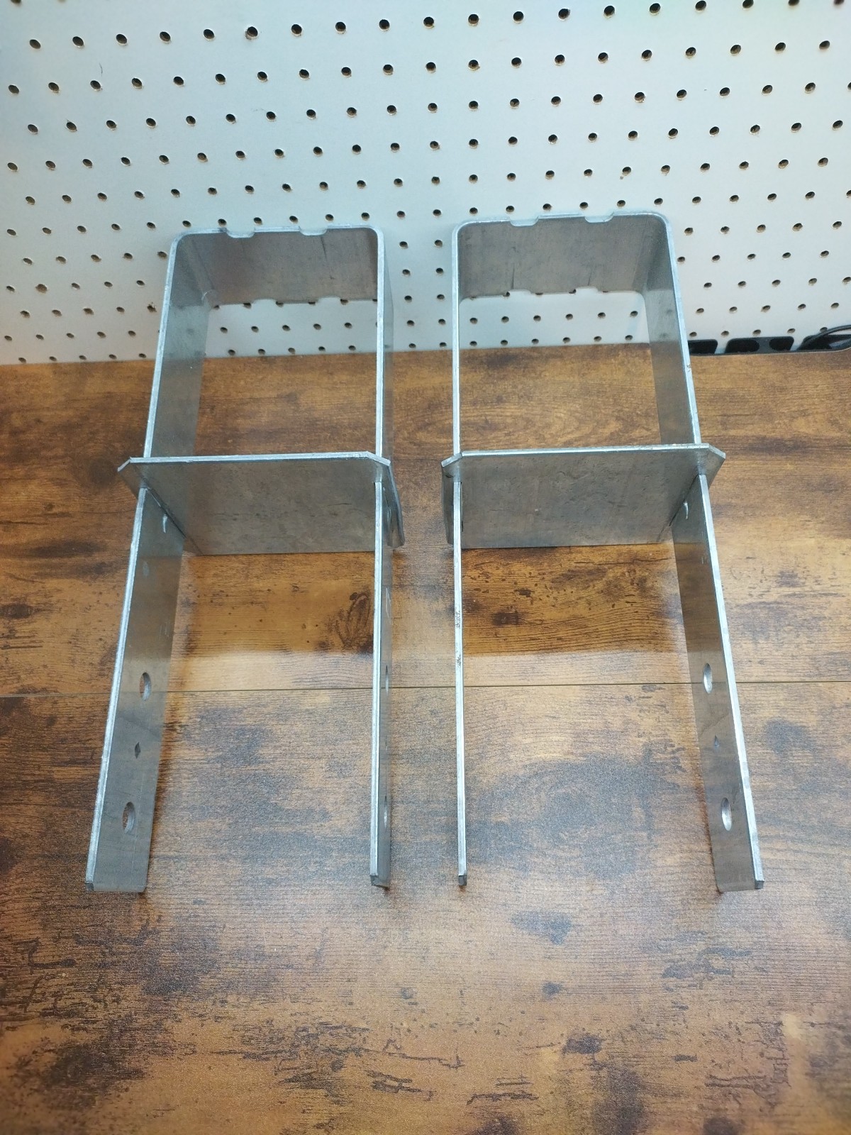2pk Simpson Strong-Tie 6×6 inch Column Base Stand – CB66