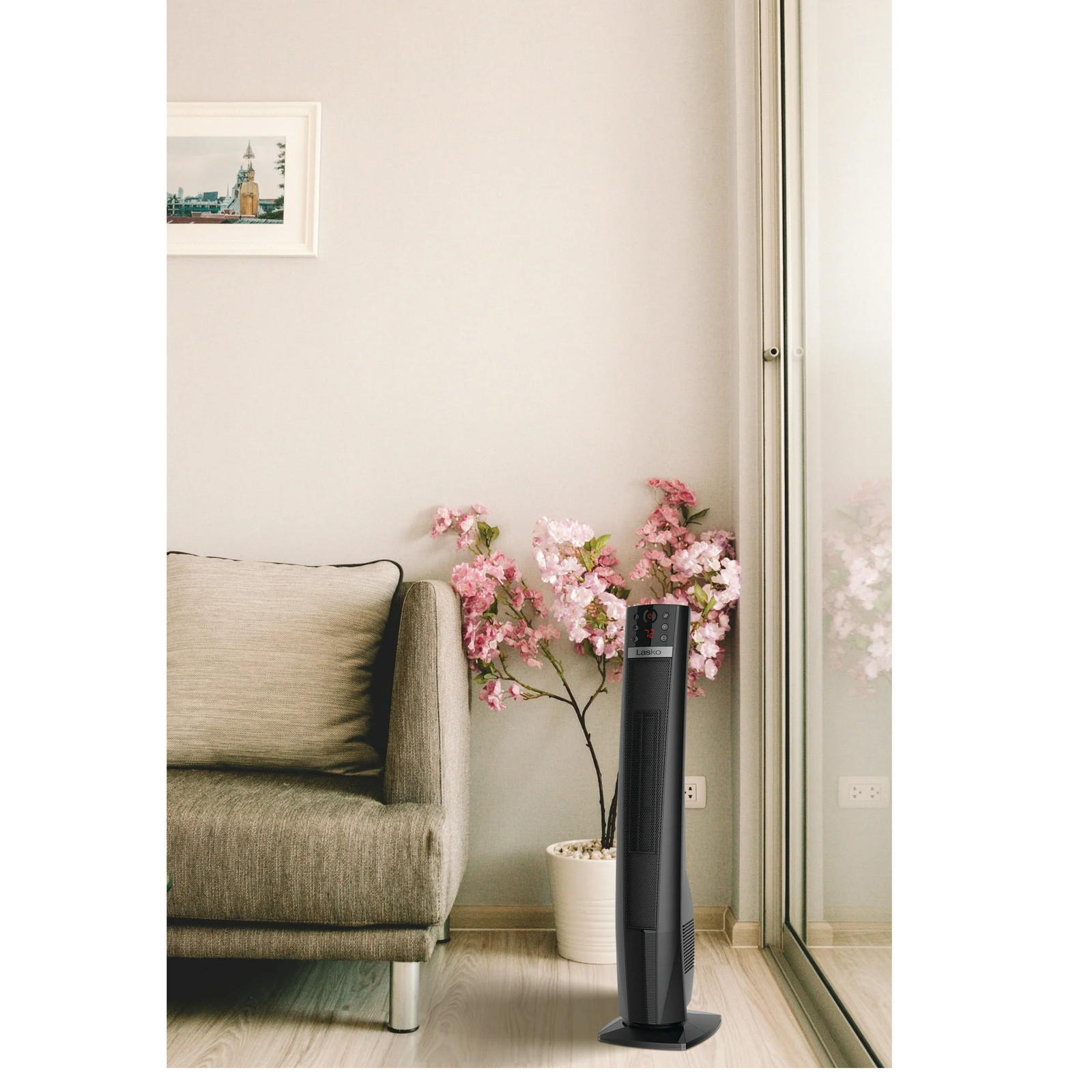 Lasko Oscillating 32″ Ceramic Tower Space Heater 1500W Remote Control 8hr-Timer