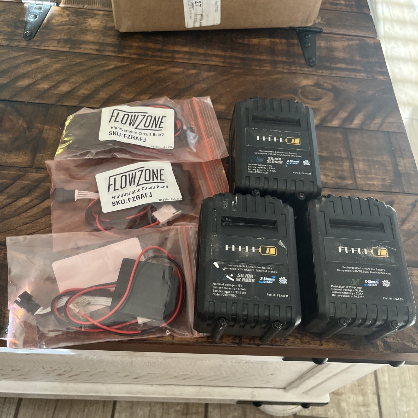 3-Flowzone 18V 5.2Ah Battery And 3- Flowzone Circuit Boards