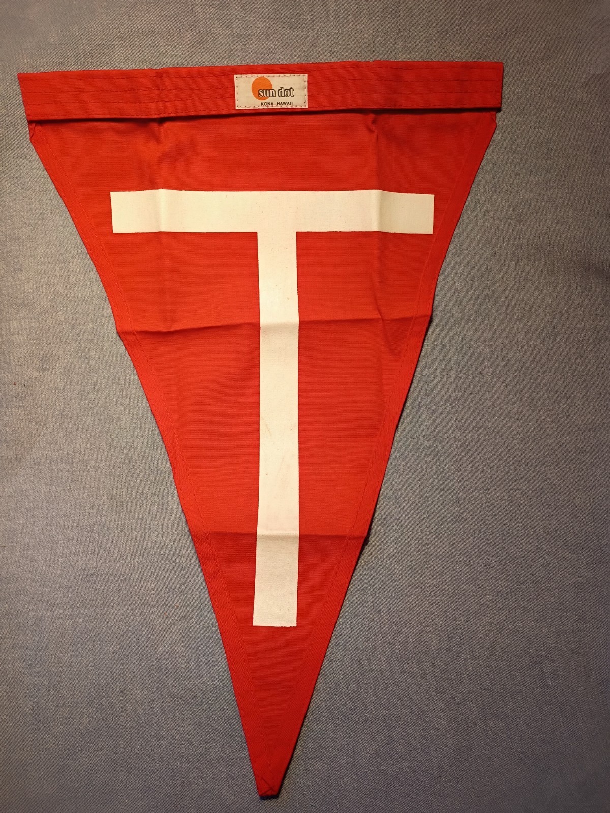 Fishing Catch Flag – Red Flag w/White T by SUN DOT Kona Hawaii