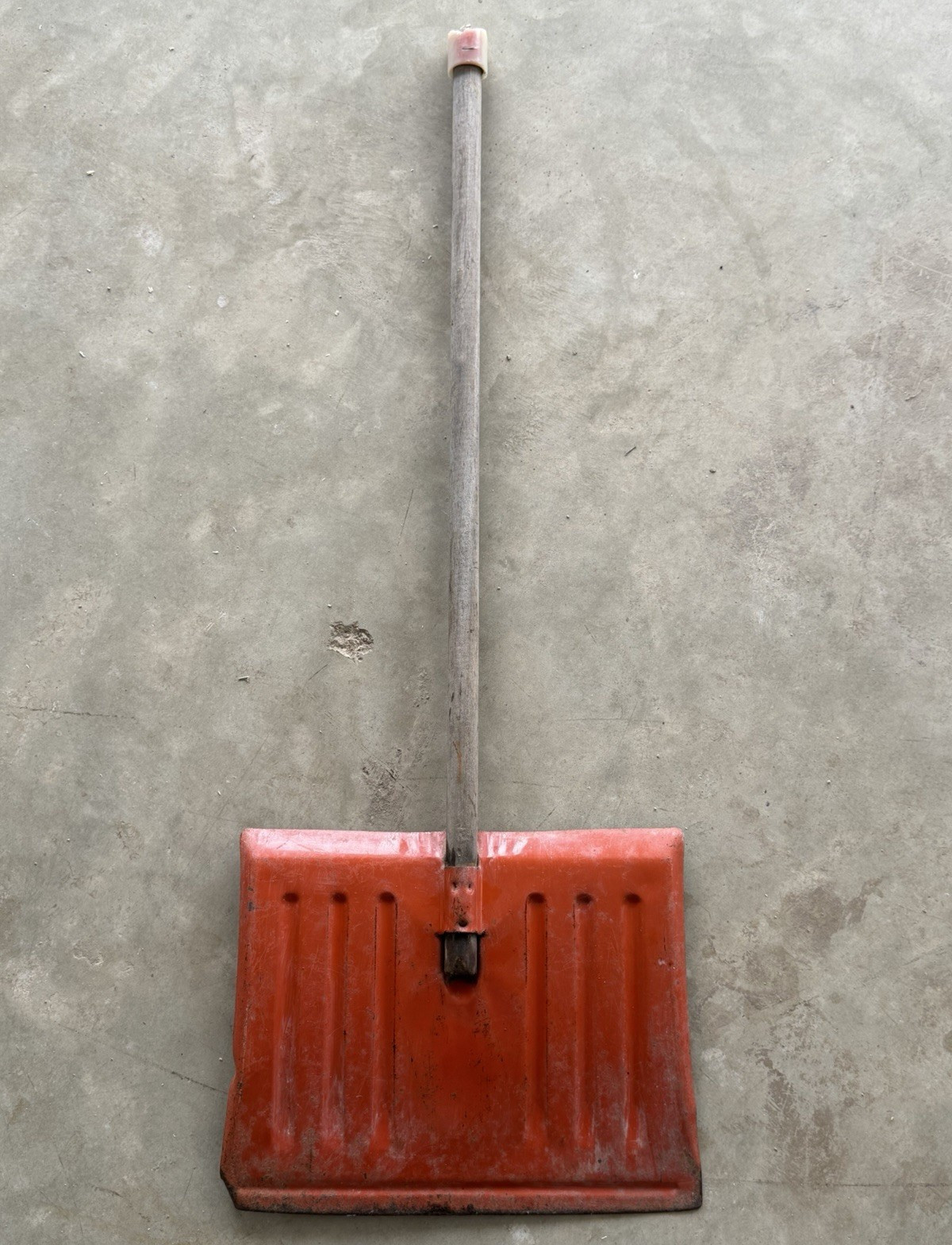 Orange Snow Shovel/Scoop Long Handle Wood/Metal, 13in W x 11in L Blade, 32in