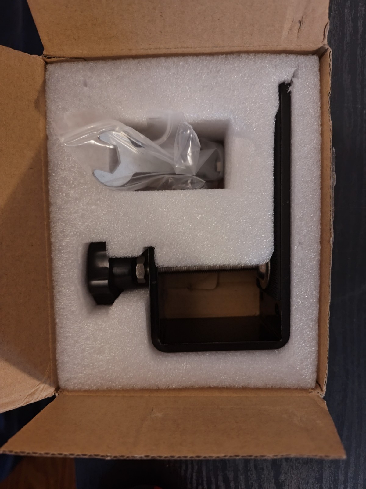 Universal C-Clamp with 1/4″ Thread Hole Heavy Duty