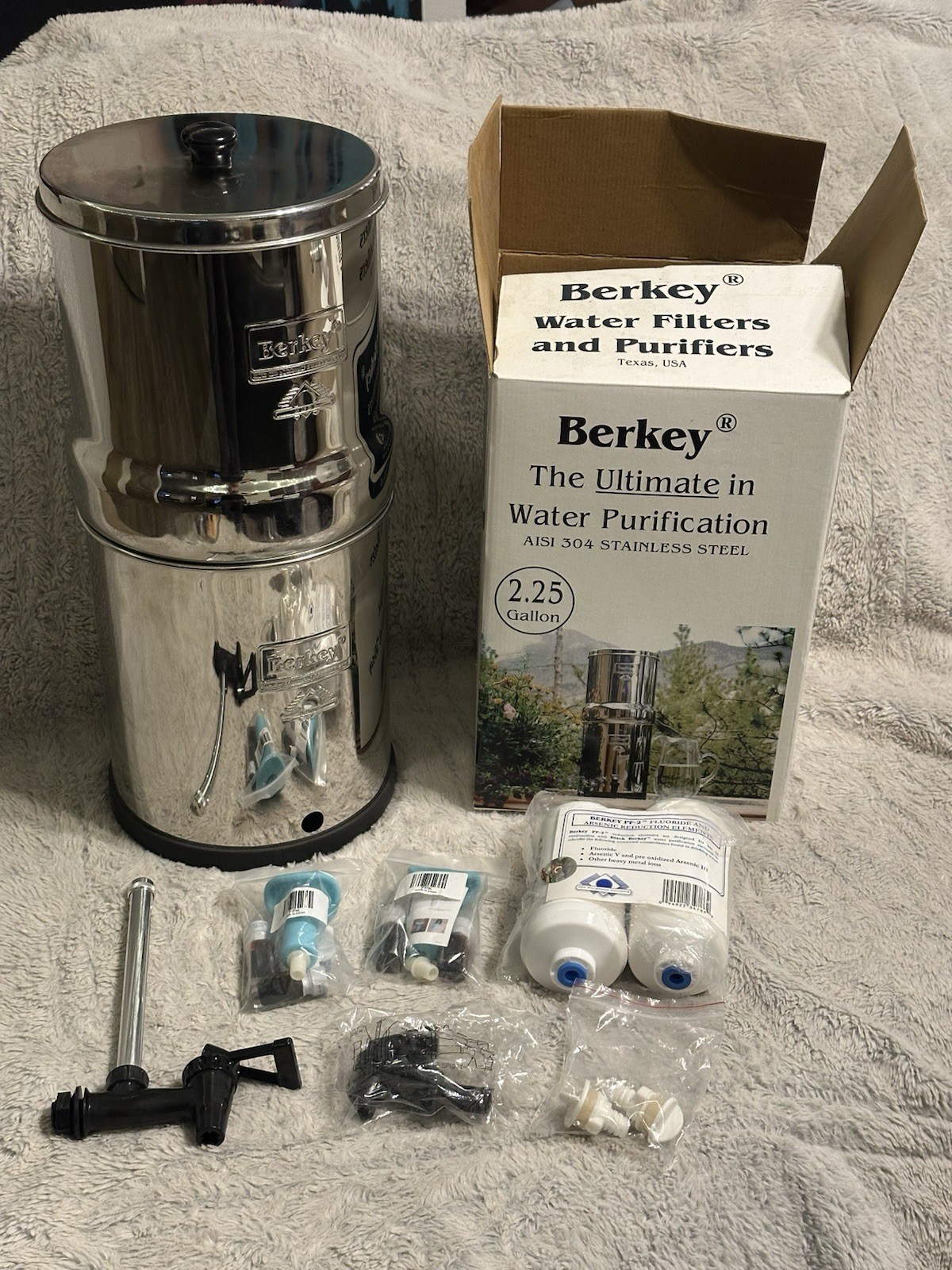 Open Box Complete Big Berkey 2.25 Gallon Water Filter System – Filters Accessory
