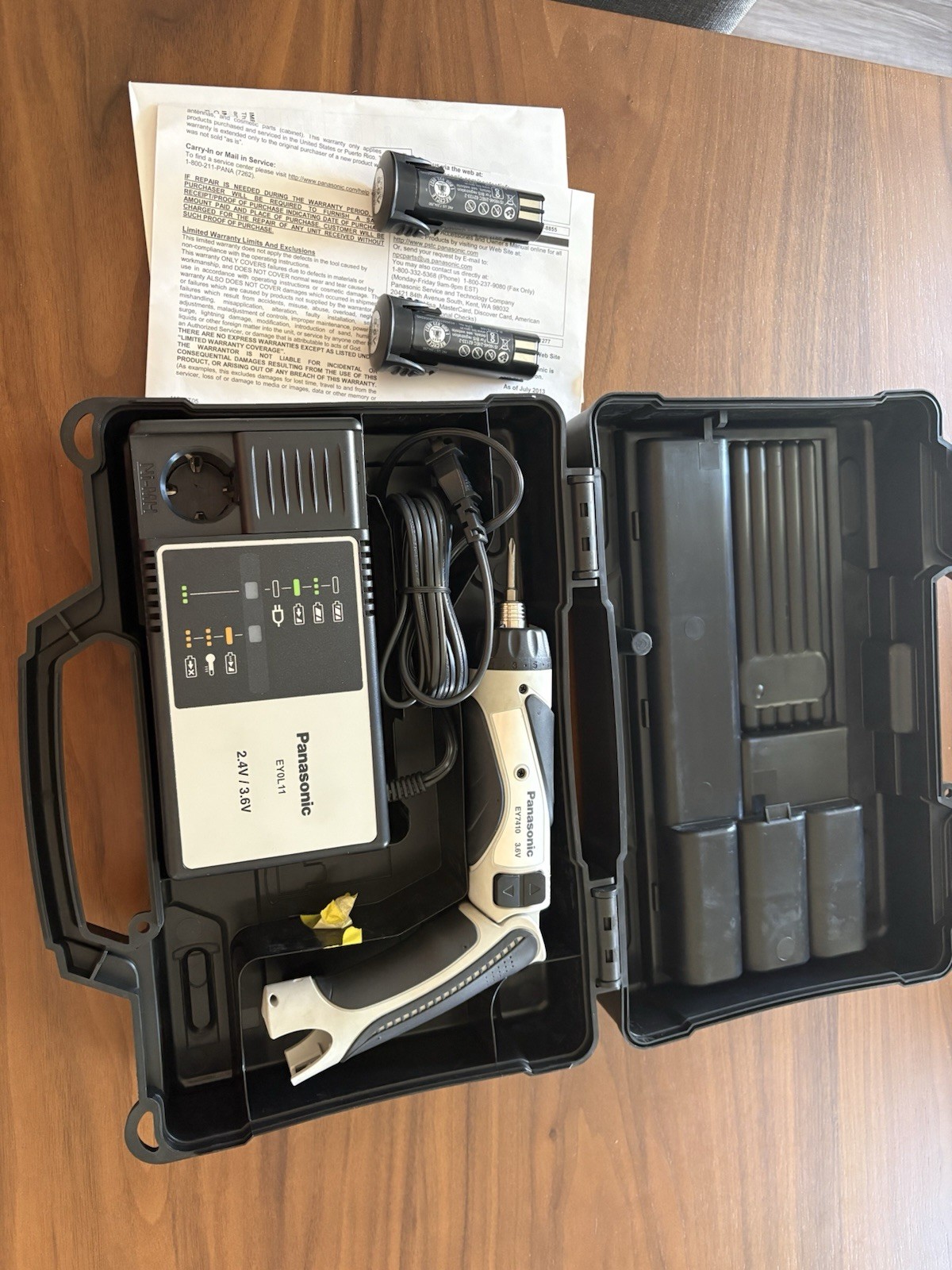 Panasonic 3.6V Li-ion Screwdriver Kit