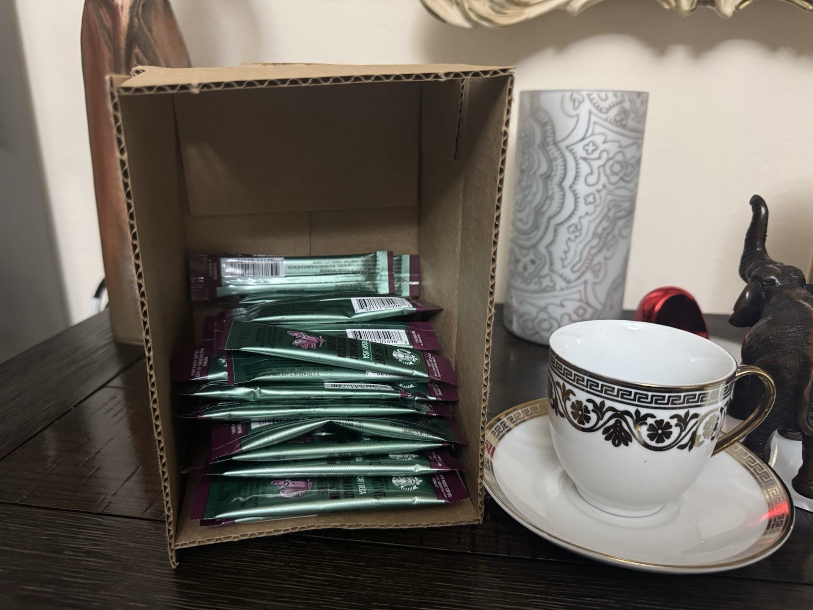 StarbucksVIA Instant Decaf Italian RoastDark Roast Coffee 50 Packets 11/15/2026