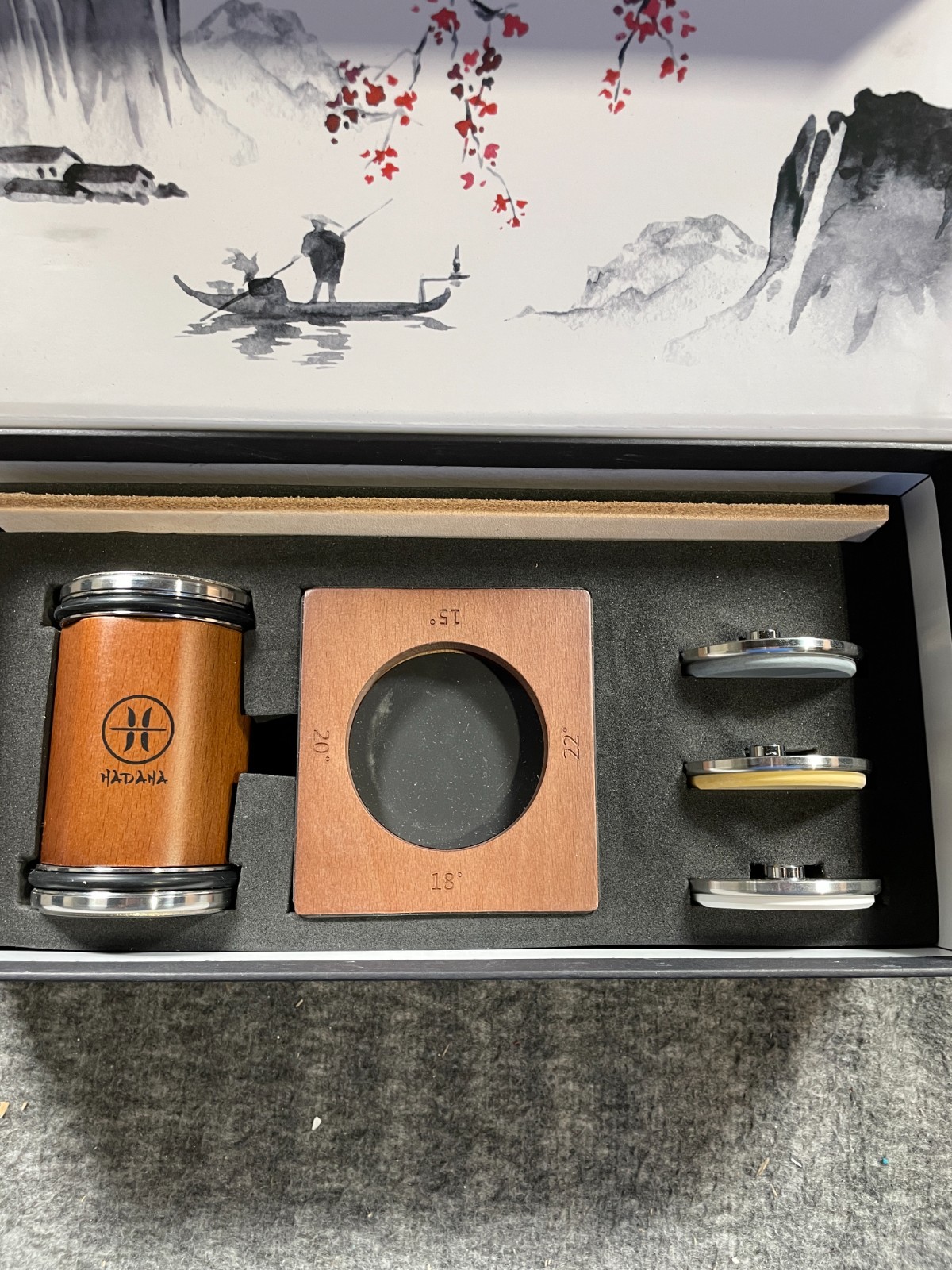 Hadana Pro PREMIUM Knife Sharpener Set – Four Grinding Angles – NIB